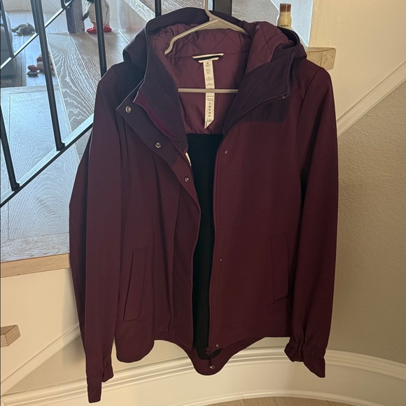 Lululemon Athletica Women's Burgundy Raincoat - Picture 1 of 4